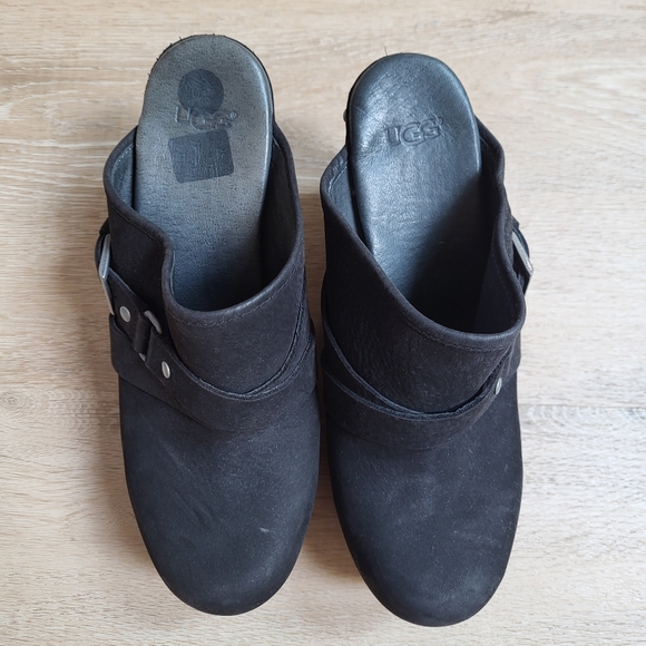 UGG Black Clogs Leather Studded Wood Bottoms 8 - Picture 3 of 9